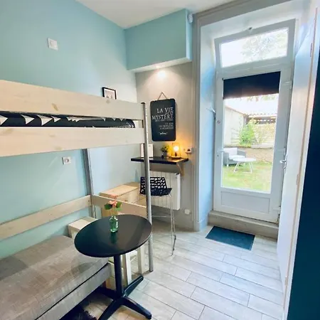 Studio Cosy Avec Jardin Roanne Exterior photo